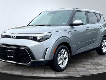 Certified 2024 Kia Soul LX w/ Option Group 015
