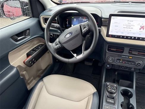 Certified 2025 Ford Maverick Lariat w/ 4K Tow Package image 14