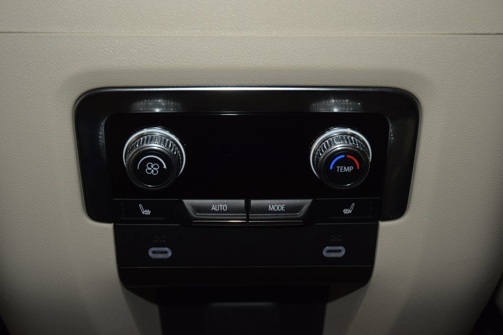 Used 2024 GMC Yukon Denali AWD/4WD image 47