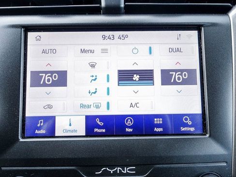 Used 2020 Ford Fusion SE image 22