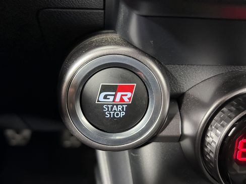 Used 2024 Toyota GR86 Premium RWD image 28