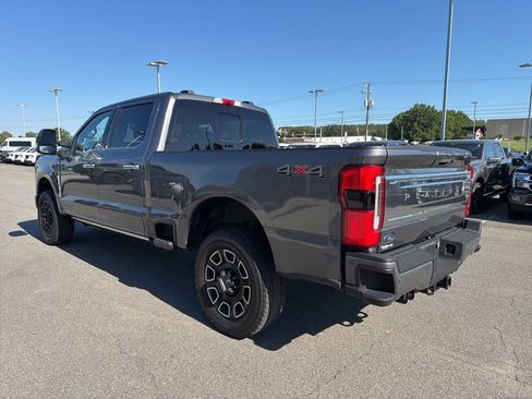 Used 2023 Ford F250 Platinum AWD/4WD image 7