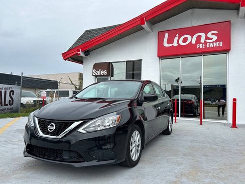 Used 2019 Nissan Sentra SV FWD image 2