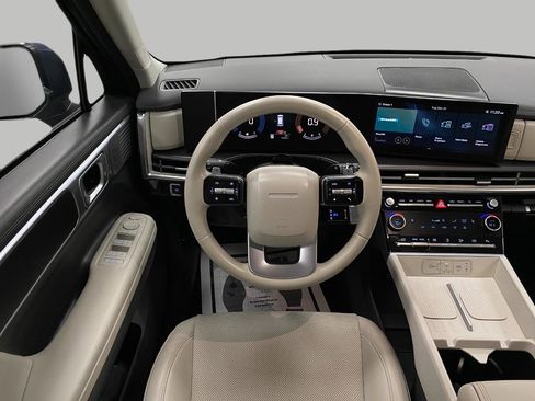 Certified 2025 Hyundai Santa Fe SEL image 13