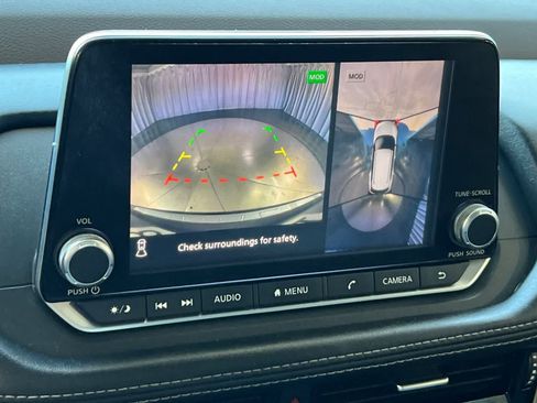 Used 2021 Nissan Rogue SV FWD image 21
