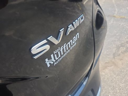 Used 2017 Nissan Murano SV w/ Premium Package AWD/4WD image 11