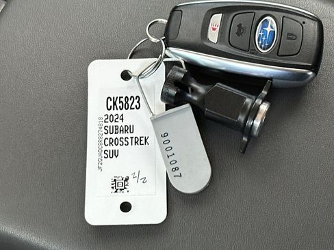 Used 2024 Subaru Crosstrek 2.0i Premium w/ Crosstrek Mirror Package AWD/4WD image 31