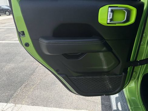 Used 2019 Jeep Wrangler Unlimited Sahara AWD/4WD image 23