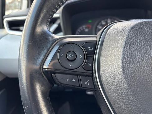 Used 2020 Toyota Corolla SE image 19