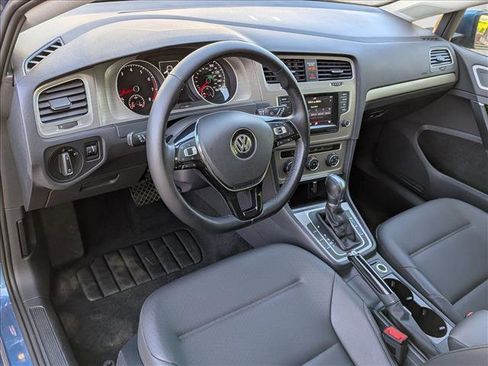 Used 2015 Volkswagen Golf S FWD image 11