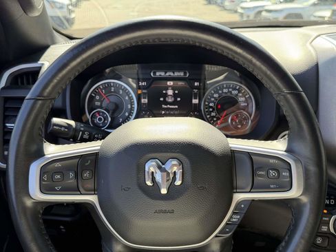 Used 2022 RAM 1500 Big Horn AWD/4WD image 39