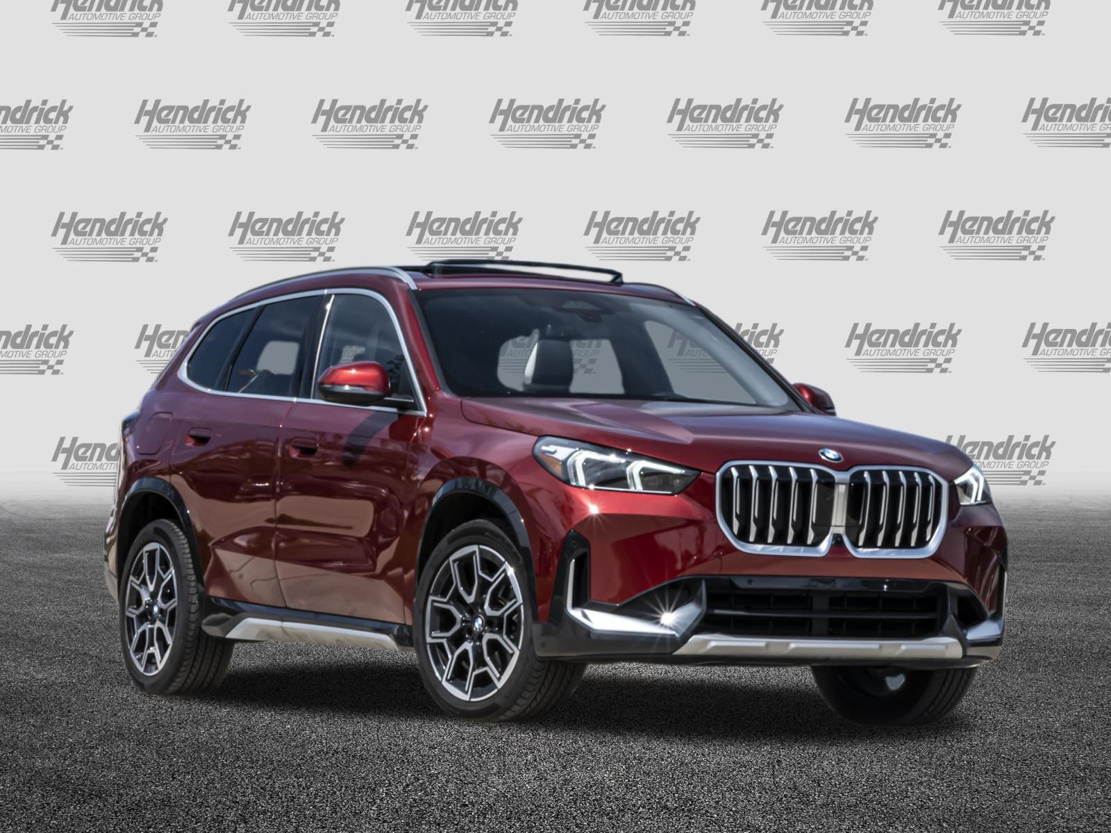 Used 2026 BMW X1 xDrive28i AWD/4WD image 2