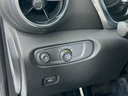 Used 2023 Chevrolet Blazer LT image 15