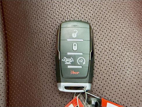 Used 2025 RAM 2500 Limited image 17