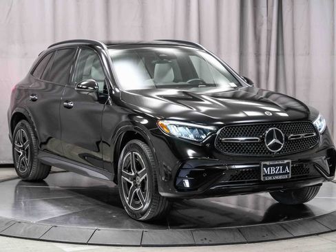 Certified 2026 Mercedes-Benz GLC 300 image 5