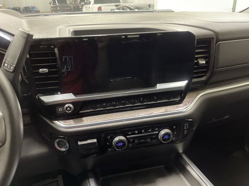 Used 2024 Chevrolet Silverado 2500 LTZ w/ LTZ Plus Package AWD/4WD image 28