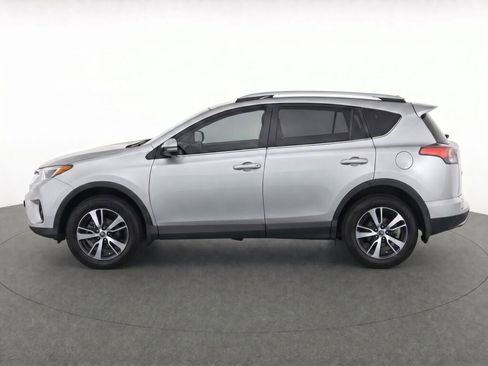 Used 2018 Toyota RAV4 XLE w/ Plus Extra Value Package AWD/4WD image 6