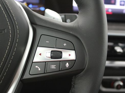 New 2026 BMW X5 xDrive50e image 28