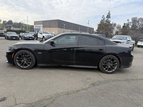 Used 2023 Dodge Charger Scat Pack w/ Plus Group image 2