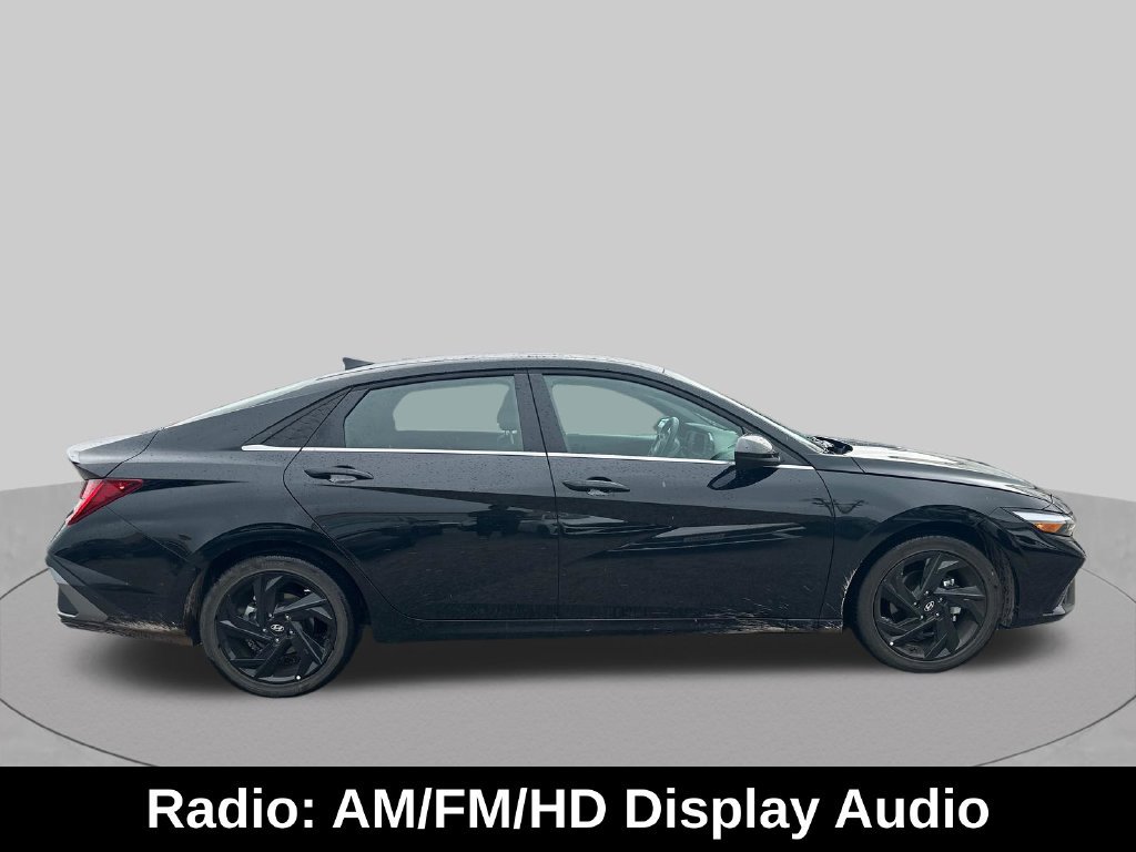 Used 2026 Hyundai Elantra SEL Sport Premium FWD image 7