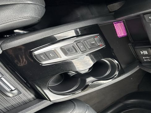 Used 2016 Honda Pilot Touring image 50