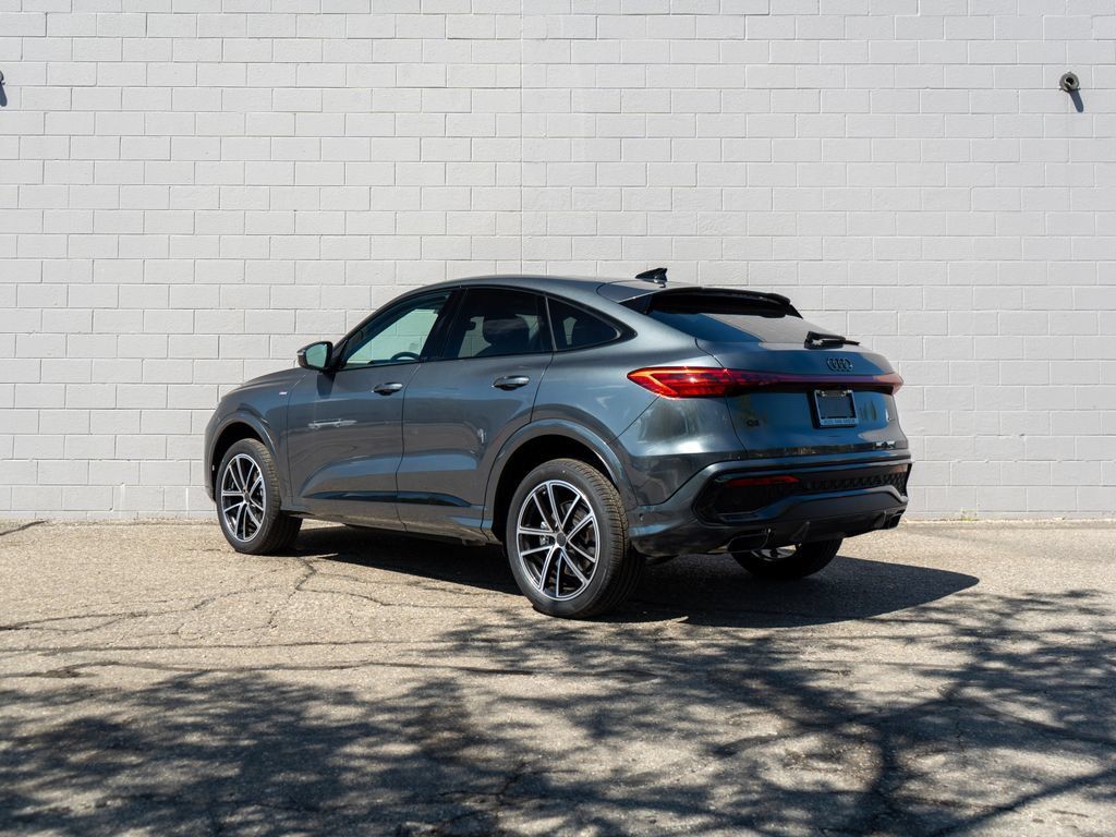 New 2026 Audi Q5 Premium Plus AWD/4WD image 4