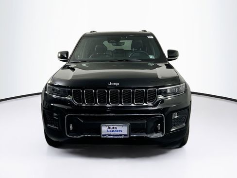 Used 2022 Jeep Grand Cherokee Overland image 2