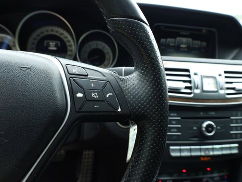 Used 2016 Mercedes-Benz E 350 Sedan image 30