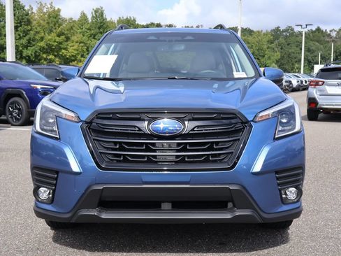 Used 2024 Subaru Forester Limited AWD/4WD image 3