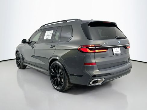 Used 2026 BMW X7 xDrive40i w/ M Sport Package image 7