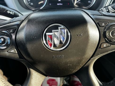 Used 2020 Buick Enclave Essence w/ Sound and Sites Package image 11