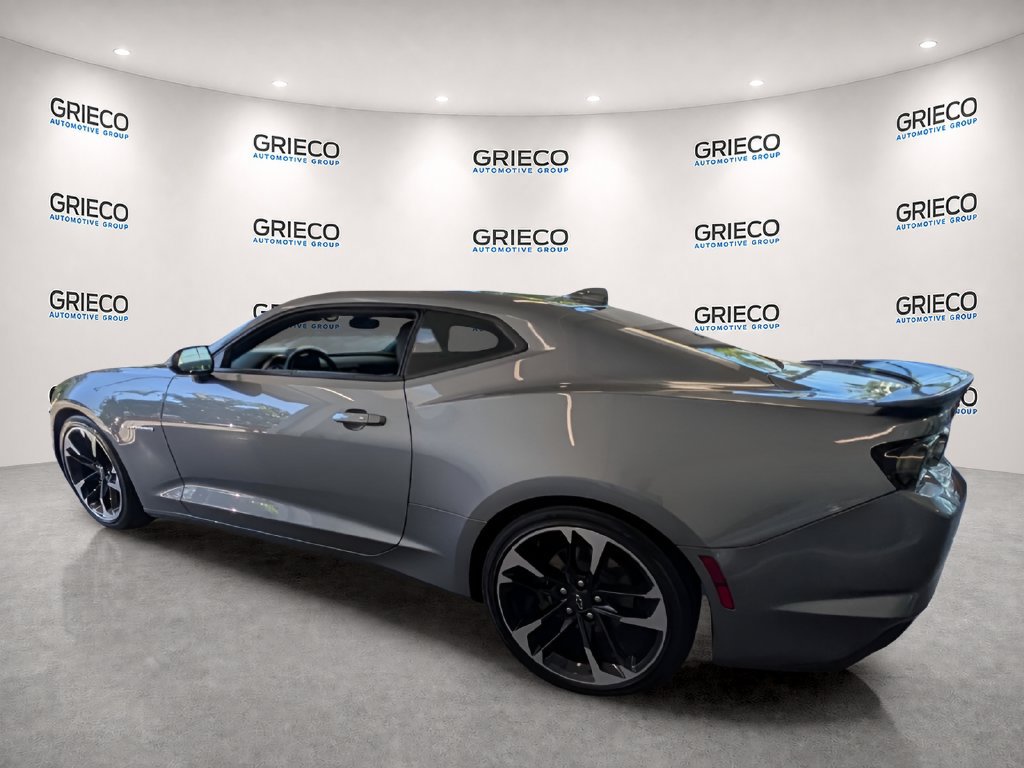 Used 2021 Chevrolet Camaro LT RWD image 9
