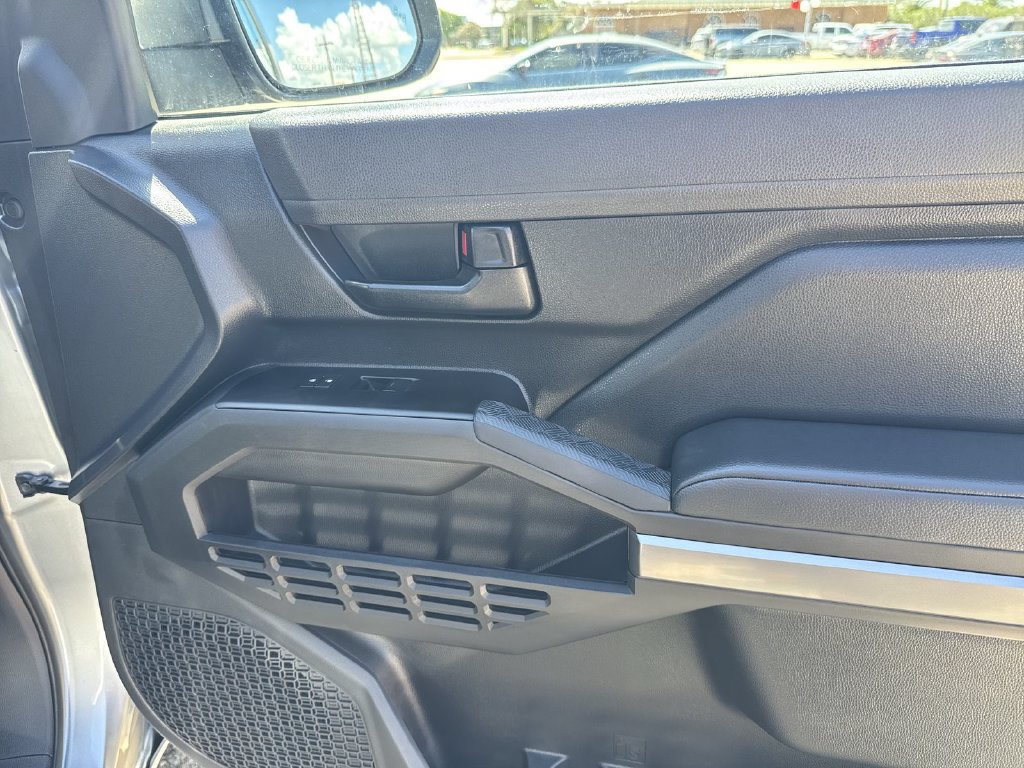 Used 2026 Toyota Tacoma SR5 AWD/4WD image 32