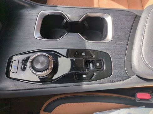 Used 2023 Lexus RZ 450e Premium w/ Accessory Package (P5) image 21