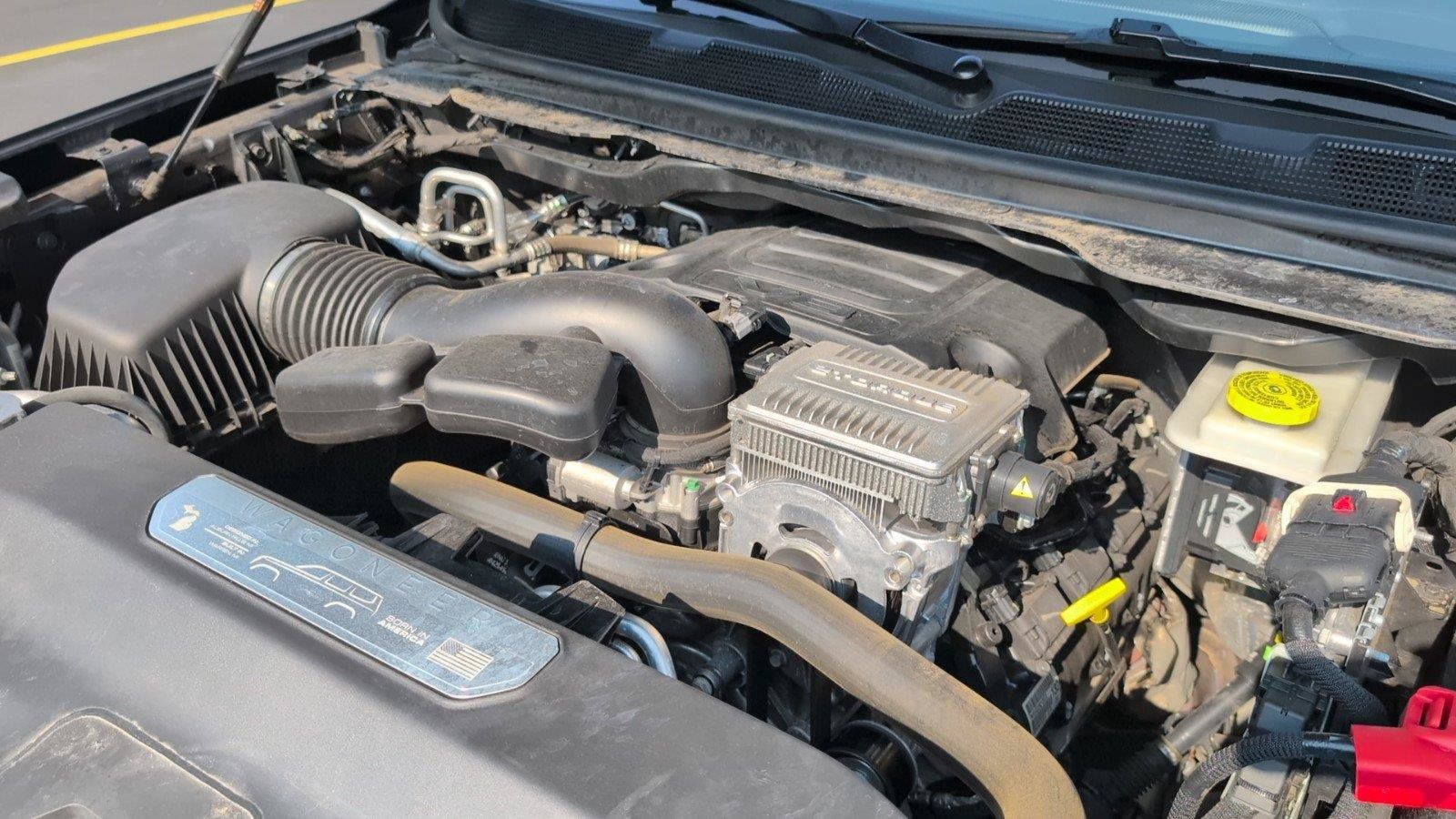 Used 2023 Jeep Wagoneer 4WD w/ Premium Group I image 14