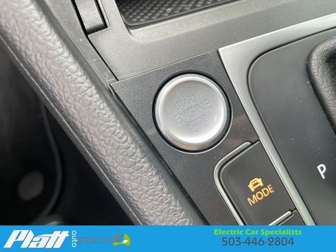 Used 2019 Volkswagen e-Golf SE w/ Driver Assistance Package FWD image 26