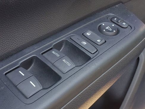 Used 2024 Honda CR-V EX image 15