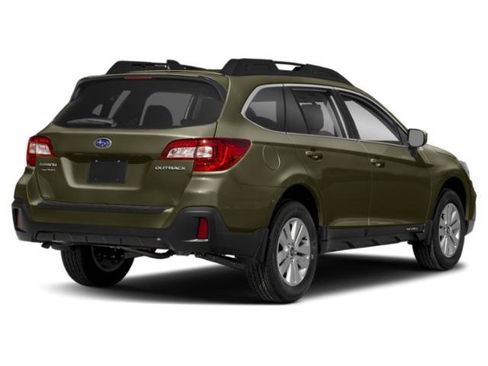Used 2019 Subaru Outback 2.5i Premium w/ Popular Package #2 AWD/4WD image 2
