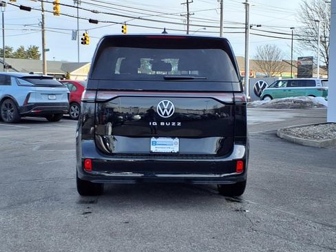 New 2025 Volkswagen ID. Buzz Pro S image 6