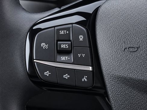 Used 2025 Ford Escape Platinum AWD/4WD image 27