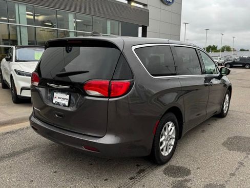Used 2023 Chrysler Voyager LX FWD image 34