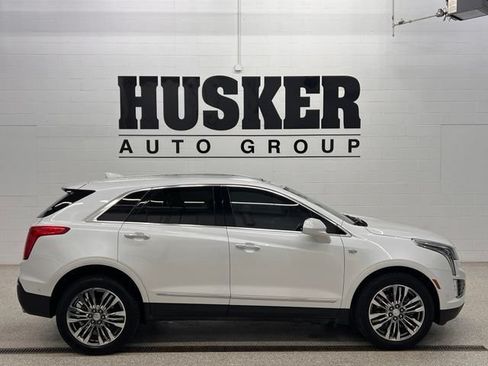 Used 2018 Cadillac XT5 Premium Luxury w/ Driver Assist Package AWD/4WD image 2