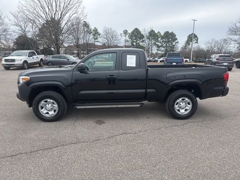 Used 2023 Toyota Tacoma SR image 2