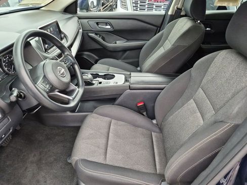 Used 2024 Nissan Rogue SV FWD image 12