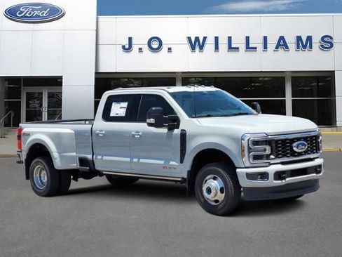 New 2026 Ford F350 Platinum AWD/4WD image 1