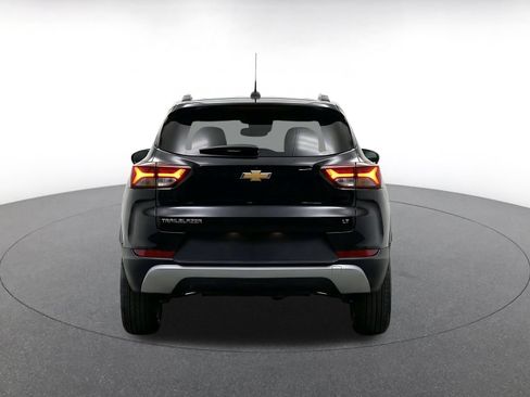 Used 2025 Chevrolet TrailBlazer LT FWD image 8