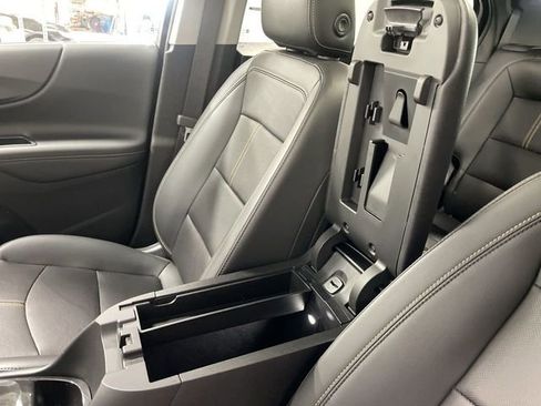 Used 2022 Chevrolet Equinox Premier AWD/4WD image 21