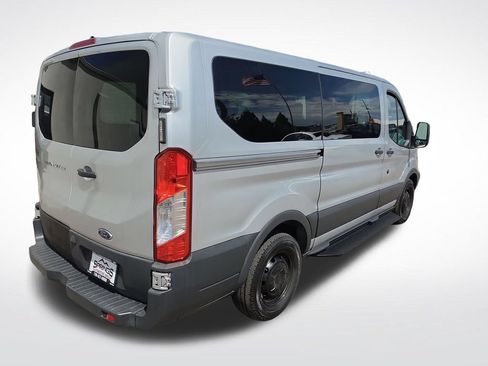 Used 2018 Ford Transit 150 XL RWD image 5