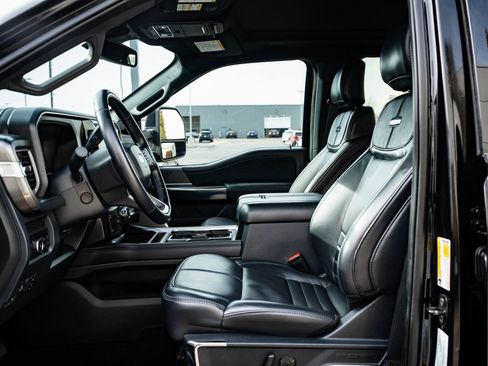 Used 2025 Ford F250 Platinum image 20