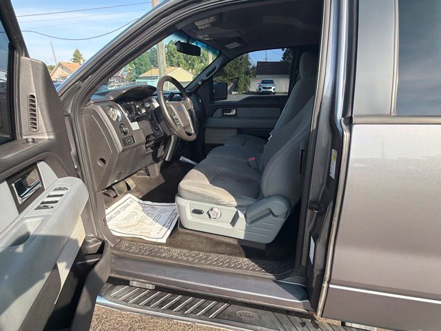 Used 2014 Ford F150 XLT w/ Equipment Group 302A Luxury AWD/4WD image 14